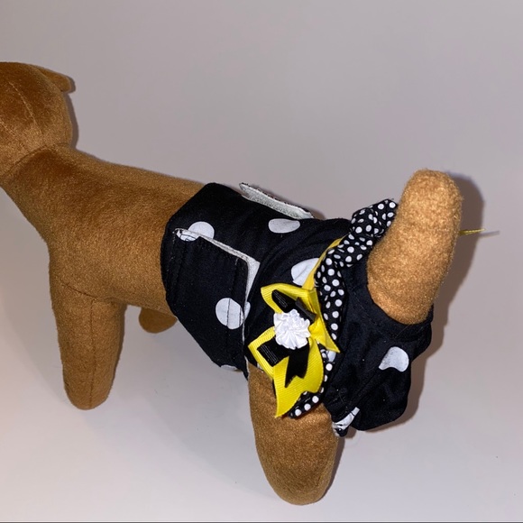 Female dog diaper with polka dots and bows - Picture 7 of 8